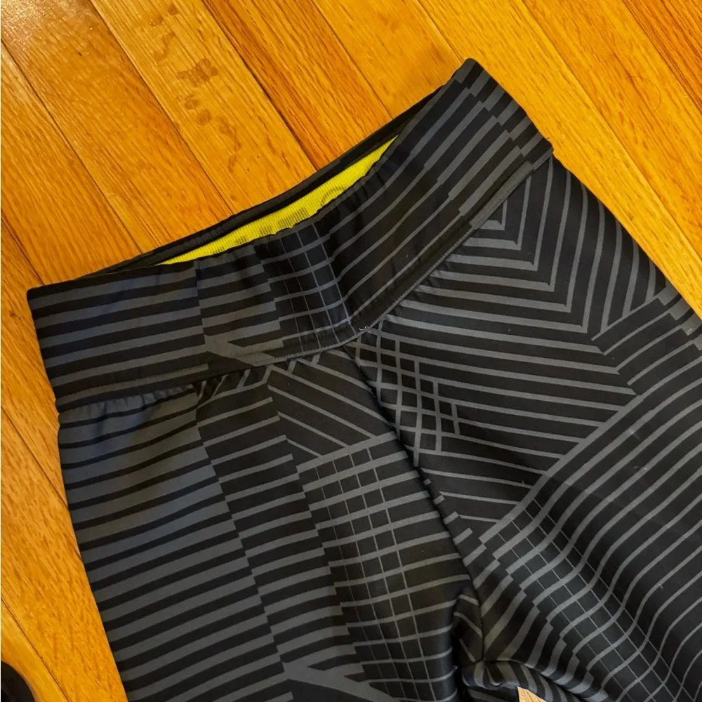 NIKE contour leggings - Picture 3 of 5